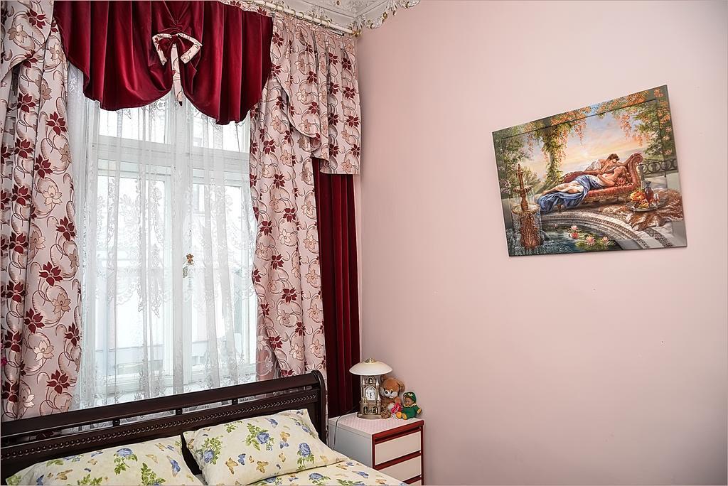 Vip-Apartments Angel Palas Chernivtsi Bagian luar foto